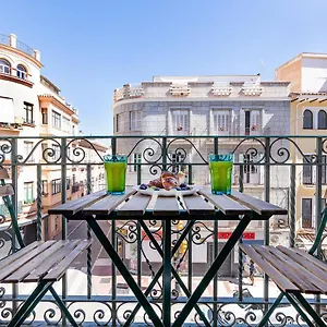 https://marmoles-19-city-center-apartment.hotelsinnerja.org